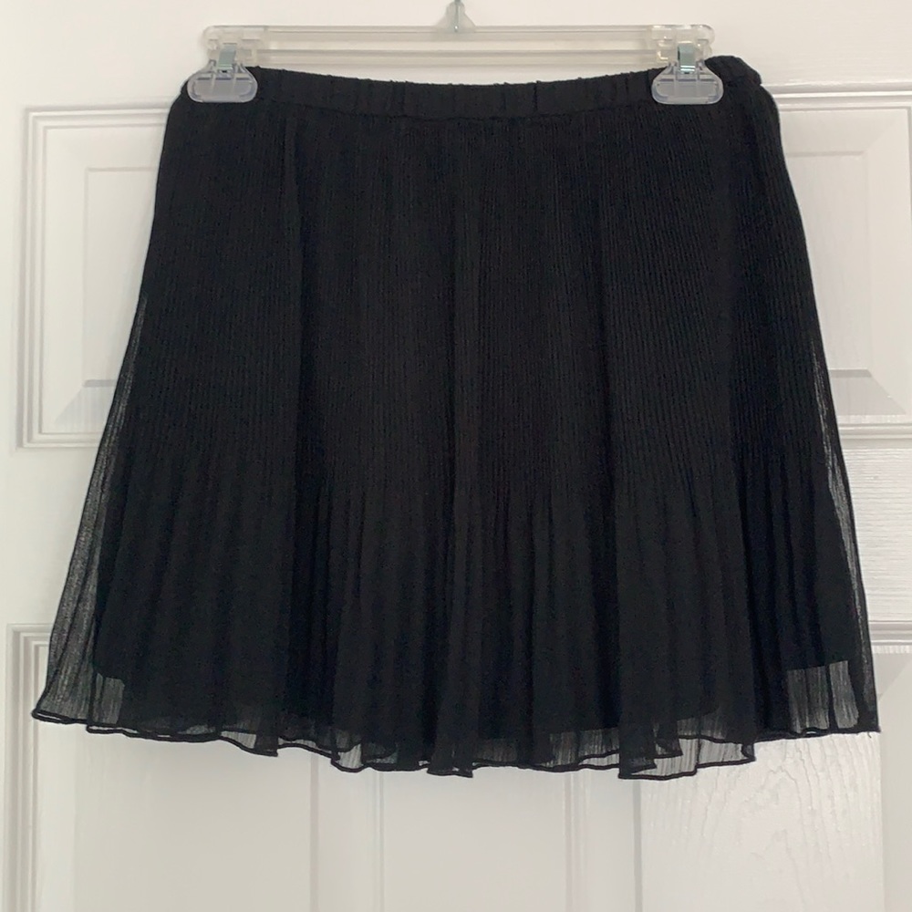 F21 skirt ✨🖤